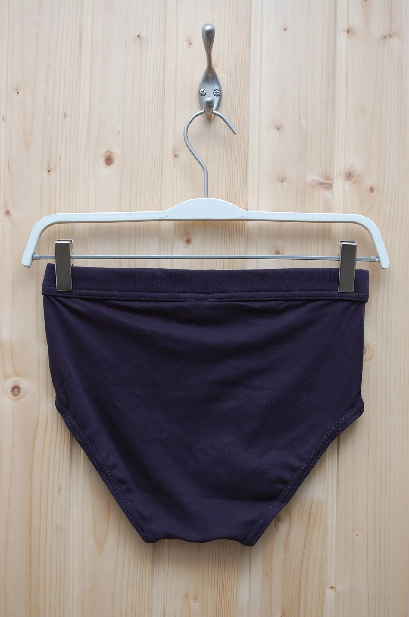 The White Briefs Anchovy Black